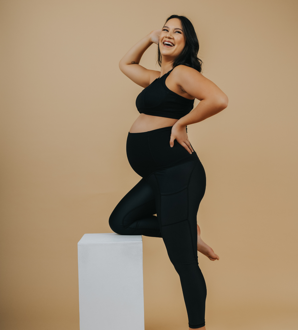 Maternity Leggings Classic 7/8 Length w Pockets Black - Main Image